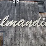 Almandin Apartments